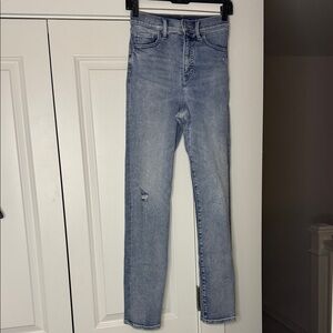 Express Light Blue ‘90s Slim Super High Rise Women’s Jeans